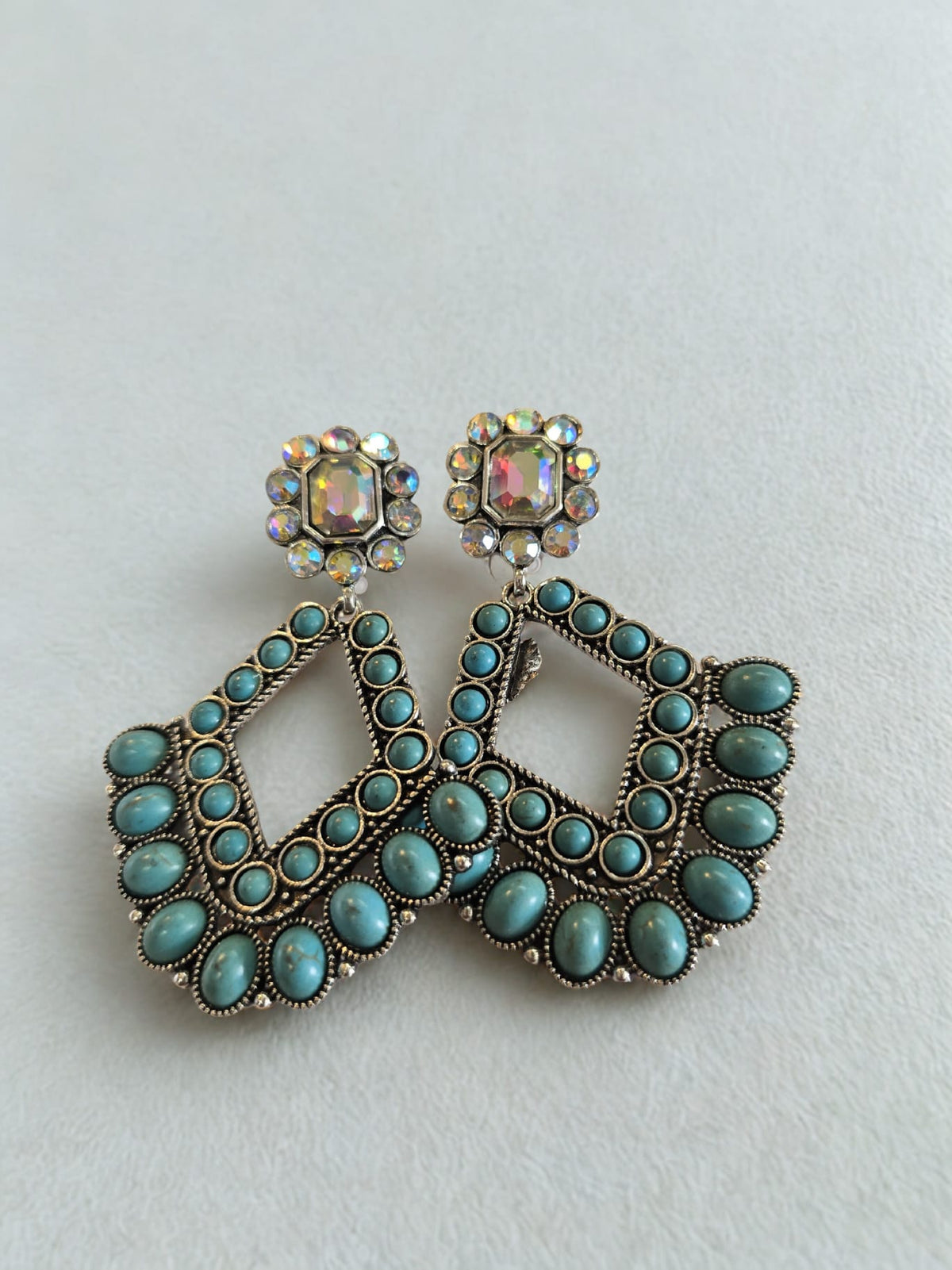 Vintage Glam Earrings&nbsp;
